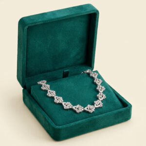 Collier in oro bianco 18 kt e diamanti